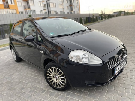 Fiat Punto 2008  випуску Вінниця з двигуном 1.4 л бензин хэтчбек механіка за 5350 долл. 