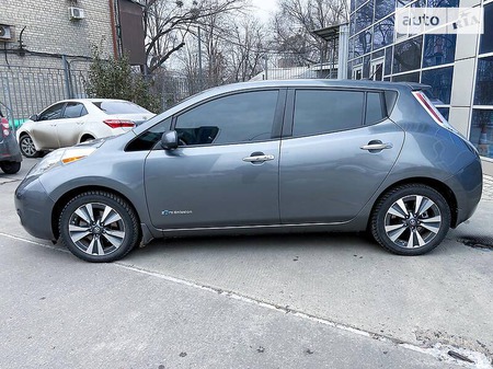 Nissan Leaf 2016  випуску Харків з двигуном 0 л електро хэтчбек автомат за 13490 долл. 