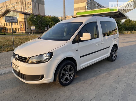 Volkswagen Caddy 2014  випуску Полтава з двигуном 1.6 л дизель універсал автомат за 10500 долл. 