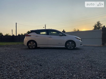 Nissan Leaf 2019  випуску Рівне з двигуном 0 л електро хэтчбек автомат за 25900 долл. 