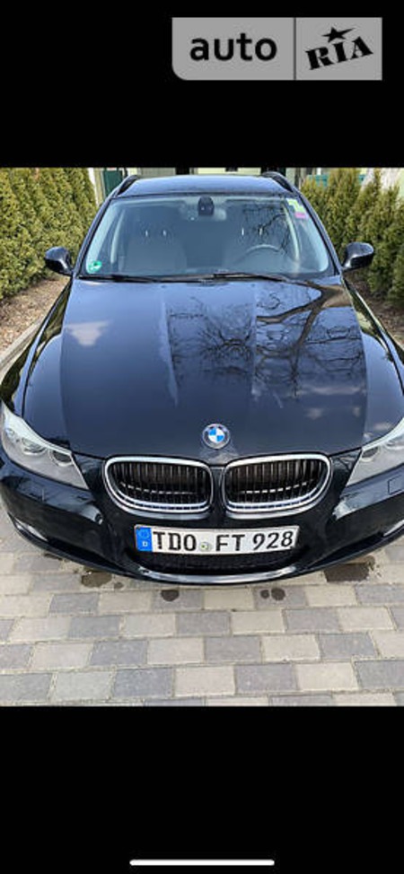 BMW 318 2010  випуску Рівне з двигуном 2 л бензин універсал механіка за 8500 долл. 