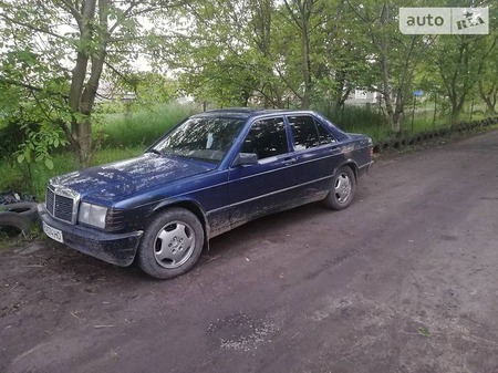 Mercedes-Benz 190 1986  випуску Вінниця з двигуном 2 л бензин седан механіка за 2400 долл. 