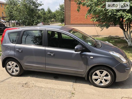 Nissan Note 2007  випуску Харків з двигуном 1.6 л бензин хэтчбек автомат за 5500 долл. 