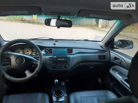 Mitsubishi Lancer 2004  випуску Черкаси з двигуном 1.6 л бензин седан механіка за 5200 долл. 