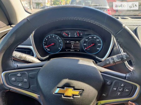 Chevrolet Equinox 2018  випуску Одеса з двигуном 1.5 л бензин позашляховик автомат за 16900 долл. 