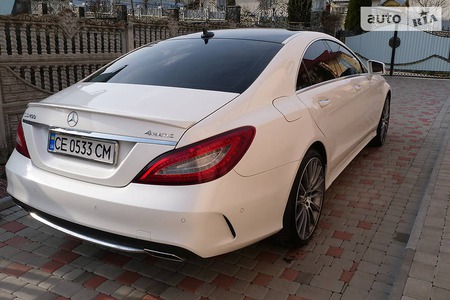 Mercedes-Benz CLS 400 2014  випуску Чернівці з двигуном 3 л бензин седан автомат за 36600 долл. 