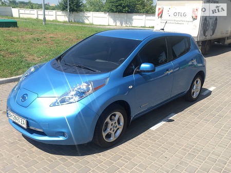 Nissan Leaf 2012  випуску Одеса з двигуном 0 л електро хэтчбек автомат за 5000 долл. 