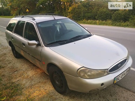 Ford Mondeo 1997  випуску Львів з двигуном 1.8 л бензин універсал механіка за 1800 долл. 