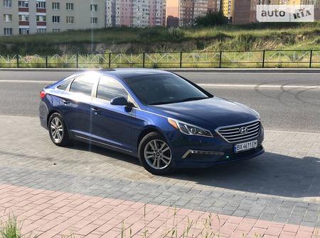 Hyundai Sonata 2014  випуску Хмельницький з двигуном 2.4 л бензин седан автомат за 11999 долл. 