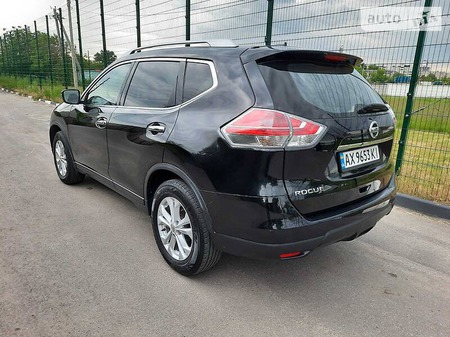 Nissan Rogue 2016  випуску Харків з двигуном 2.5 л  хэтчбек автомат за 13200 долл. 