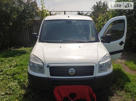 Fiat Doblo 2006  випуску Харків з двигуном 1.9 л дизель мінівен механіка за 4100 долл. 