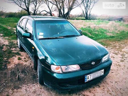 Nissan Almera 1998  випуску Івано-Франківськ з двигуном 1.4 л бензин хэтчбек механіка за 2650 долл. 