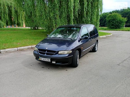 Dodge Ram Van 1999  випуску Івано-Франківськ з двигуном 2.5 л дизель мінівен механіка за 5550 долл. 