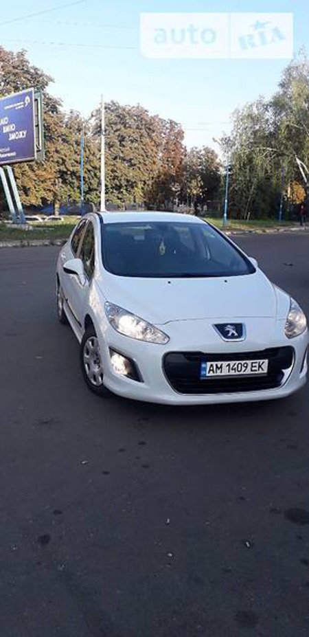 Peugeot 308 2011  випуску Житомир з двигуном 1.6 л дизель хэтчбек механіка за 6950 долл. 