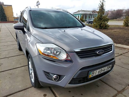 Ford Kuga 2012  випуску Харків з двигуном 2 л дизель позашляховик механіка за 11000 долл. 