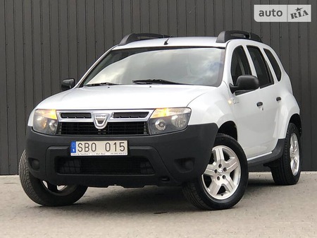 Dacia Duster 2012  випуску Львів з двигуном 1.6 л бензин позашляховик механіка за 7950 долл. 