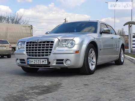 Chrysler 300C 2006  випуску Одеса з двигуном 3 л дизель седан автомат за 8999 долл. 