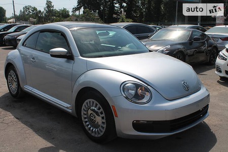 Volkswagen Beetle 2014  випуску Харків з двигуном 2.5 л бензин хэтчбек автомат за 9500 долл. 