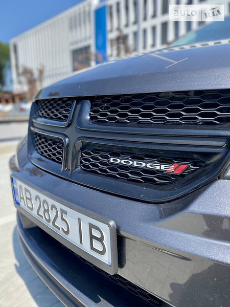Dodge Journey 2017  випуску Вінниця з двигуном 2.4 л бензин універсал автомат за 14300 долл. 
