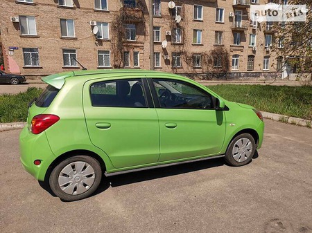 Mitsubishi Mirage 2014  випуску Дніпро з двигуном 1.2 л бензин хэтчбек автомат за 7500 долл. 