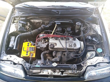 Honda Civic 1988  випуску Луганськ з двигуном 1.4 л бензин седан механіка за 1100 долл. 