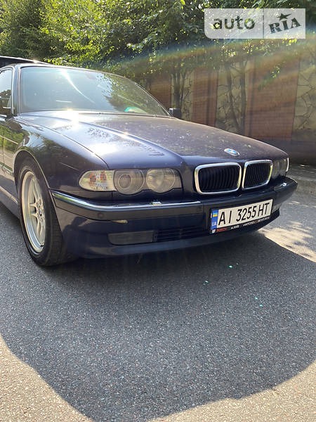 BMW 740 1999  випуску Київ з двигуном 4.4 л  седан автомат за 6500 долл. 