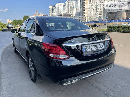 Mercedes-Benz C 300 2016  випуску Київ з двигуном 2 л бензин седан автомат за 24500 долл. 