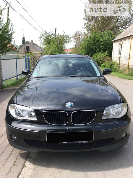 BMW 118 2005  випуску Дніпро з двигуном 2 л бензин хэтчбек автомат за 9000 долл. 