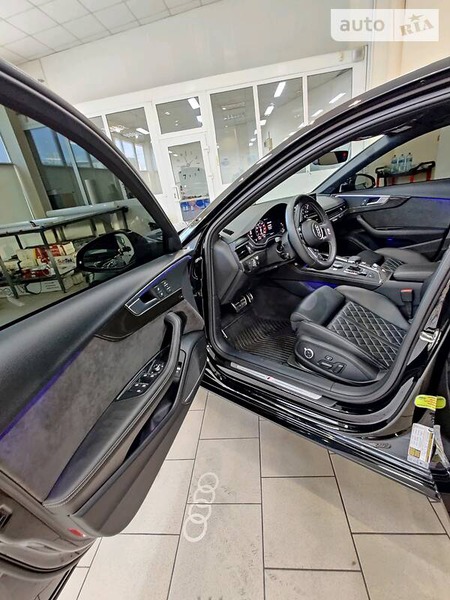 Audi S4 Saloon 2019  випуску Запоріжжя з двигуном 3 л бензин седан автомат за 54000 долл. 