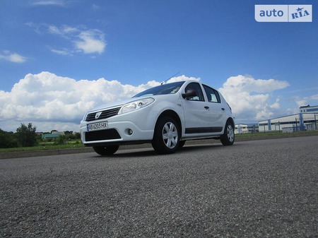 Dacia Sandero 2009  випуску Вінниця з двигуном 1.2 л бензин хэтчбек механіка за 4850 долл. 