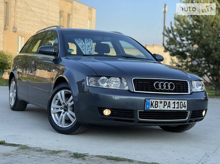 Audi A4 Limousine 2003  випуску Львів з двигуном 1.6 л бензин універсал механіка за 5850 долл. 