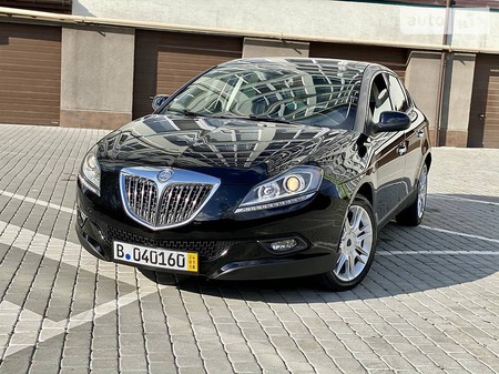 Lancia Delta 2010  випуску Івано-Франківськ з двигуном 1.6 л дизель хэтчбек автомат за 8250 долл. 