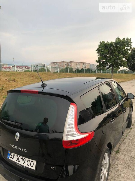 Renault Scenic 2010  випуску Хмельницький з двигуном 1.5 л дизель мінівен автомат за 7500 долл. 