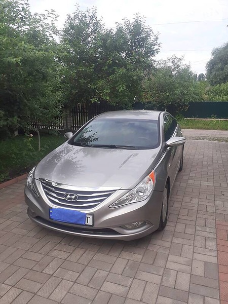 Hyundai Sonata 2011  випуску Вінниця з двигуном 2.4 л бензин седан автомат за 8500 долл. 