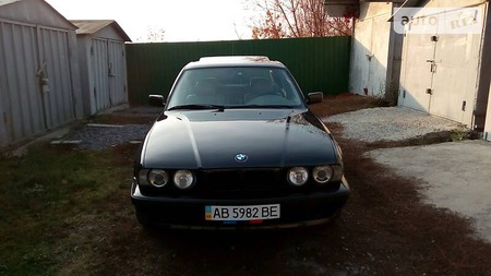 BMW 520 1994  випуску Вінниця з двигуном 0 л бензин седан механіка за 4500 долл. 