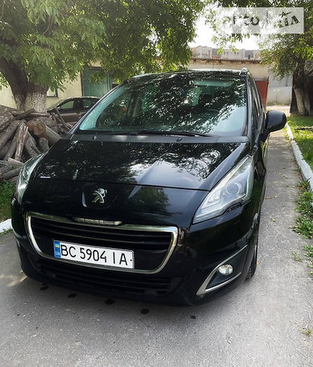 Peugeot 5008 2014  випуску Львів з двигуном 1.6 л дизель мінівен  за 12200 долл. 