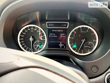 Infiniti Q30 2017  випуску Хмельницький з двигуном 1.6 л бензин хэтчбек автомат за 17950 долл. 