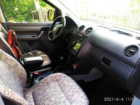 Volkswagen Caddy 2007  випуску Житомир з двигуном 2 л газ  механіка за 6900 долл. 