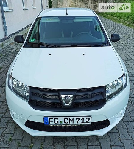 Dacia Sandero 2014  випуску Хмельницький з двигуном 1.2 л бензин хэтчбек механіка за 6499 долл. 