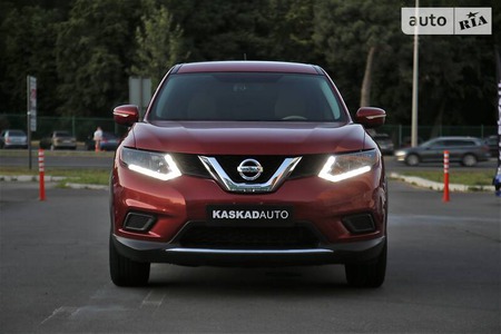 Nissan Rogue 2015  випуску Харків з двигуном 2.5 л бензин позашляховик автомат за 14500 долл. 