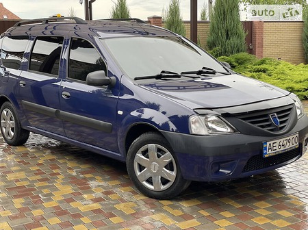 Dacia Logan MCV 2007  випуску Дніпро з двигуном 1.4 л бензин універсал механіка за 5999 долл. 