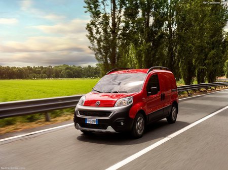 Fiat Fiorino 2021  випуску  з двигуном 1.4 л бензин мінівен механіка за 339900 грн. 