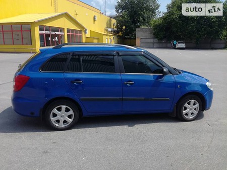 Skoda Fabia 2009  випуску Кропивницький з двигуном 1.4 л  універсал механіка за 6500 долл. 