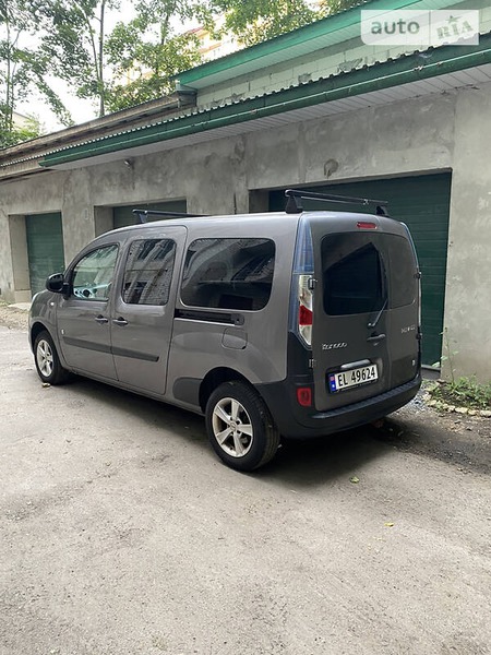 Renault Kangoo 2014  випуску Тернопіль з двигуном 0 л електро універсал автомат за 11900 долл. 