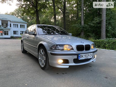 BMW 330 2000  випуску Рівне з двигуном 3 л дизель седан механіка за 7200 долл. 