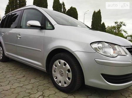 Volkswagen Touran 2007  випуску Рівне з двигуном 1.4 л бензин універсал механіка за 6900 долл. 
