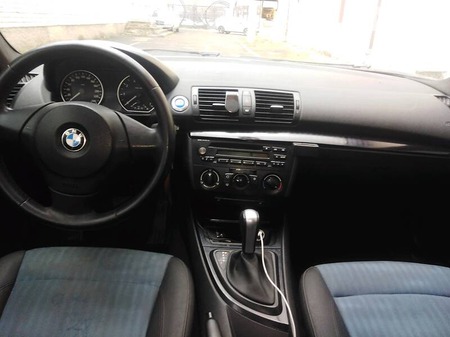 BMW 118 2006  випуску Миколаїв з двигуном 2 л бензин хэтчбек автомат за 7800 долл. 