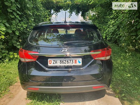 Hyundai i40 2012  випуску Рівне з двигуном 1.7 л дизель універсал автомат за 9300 долл. 