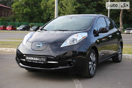 Nissan Leaf 2015  випуску Харків з двигуном 0 л електро хэтчбек автомат за 9900 долл. 