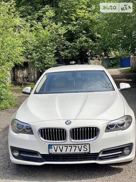 BMW 520 2016  випуску Дніпро з двигуном 2 л бензин седан автомат за 25000 долл. 